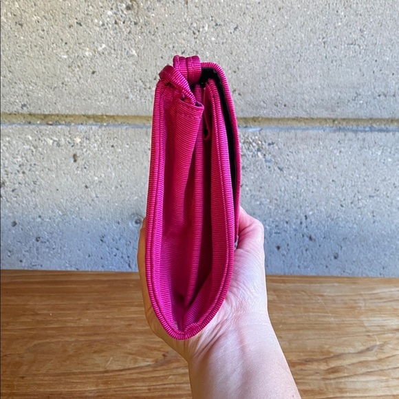 🤍 Pink Clutch Bag - Picture 3 of 7